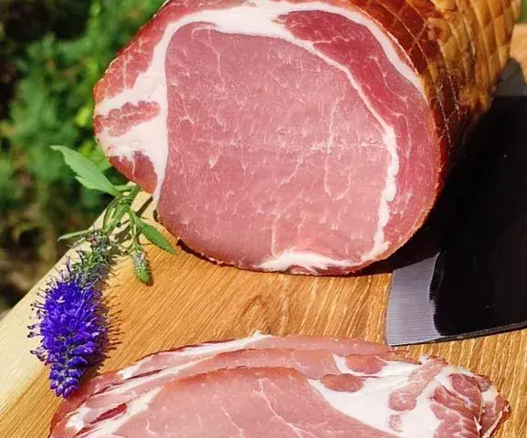 Jak zrobić domową dojrzewalnię wędlin? 6 prostych kroków