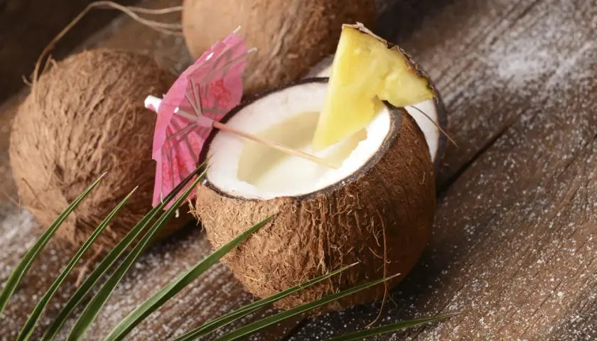 Jak przygotować orzeźwiający drink Malibu z mlekiem na lato