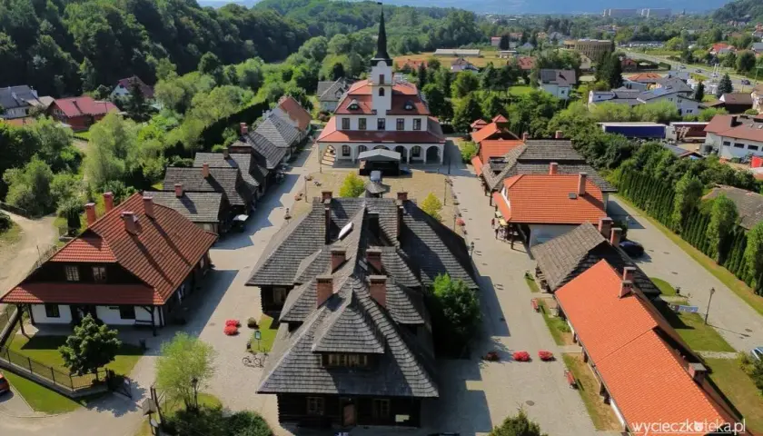 Aktualne godziny otwarcia skansenu w Nowym Sączu, nie przegap wizyty