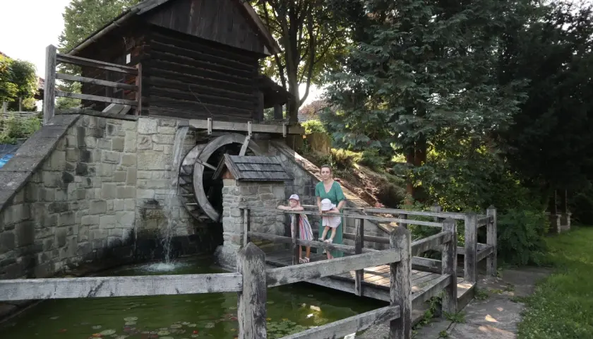 Laskowa Skansen – odkryj fascynującą historię i atrakcje regionu