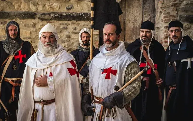 W którym roku założono zakon templariuszy? Poznaj jego tajemnice