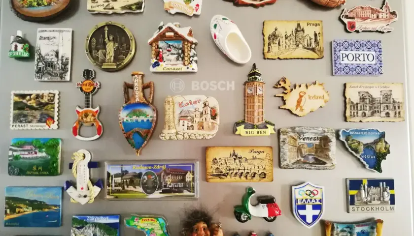 Przewożenie pamiątek w bagażu podręcznym - co warto wiedzieć przed podróżą