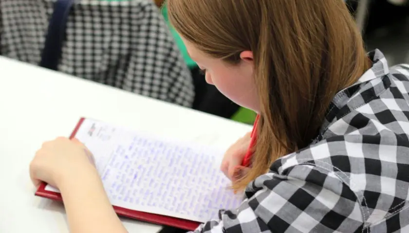 Matura IB co to – kluczowe informacje o międzynarodowym programie edukacyjnym