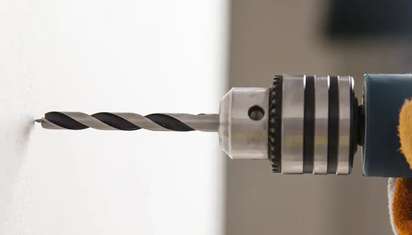 Comment percer un mur en béton sans se tromper de perceuse