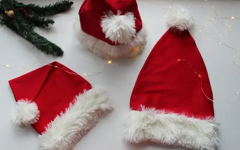 Jak uszyć pokrowiec na krzesło czapka Mikołaja w prosty sposób?