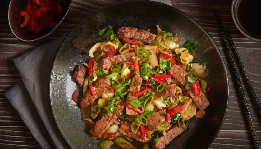Jak przygotować wołowinę teriyaki, by zachwycić smakiem i aromatem