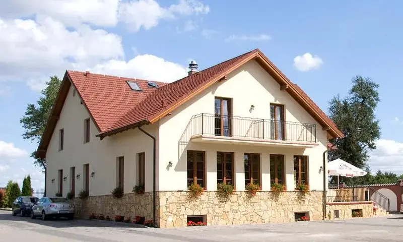 Dworek Biesiadny Radzewice - idealne miejsce na wesele i wypoczynek