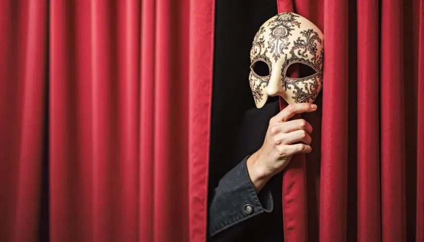 Scena Pełna Hazardu: Co Łączy Kasyno i Teatr?