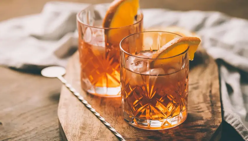Jak pić rum z herbatą - najlepsze przepisy i domowe sposoby na rozgrzewkę