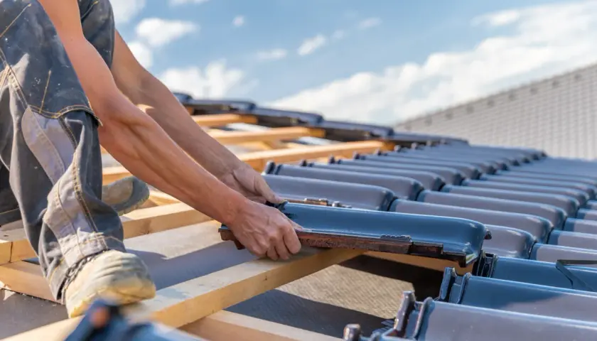 Jak kłaść dachówkę ceramiczną: uniknij najczęstszych błędów