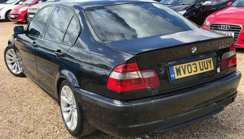 BMW E46 330d – dlaczego warto zainwestować w ten model samochodu?