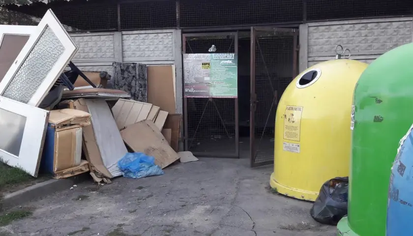 Gdzie wyrzucić stare meble? Oto sposoby na odpowiedzialną utylizację