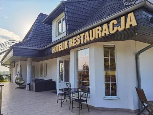 Hotel Dworek Legnickie Pole – idealne miejsce na relaks i wypoczynek