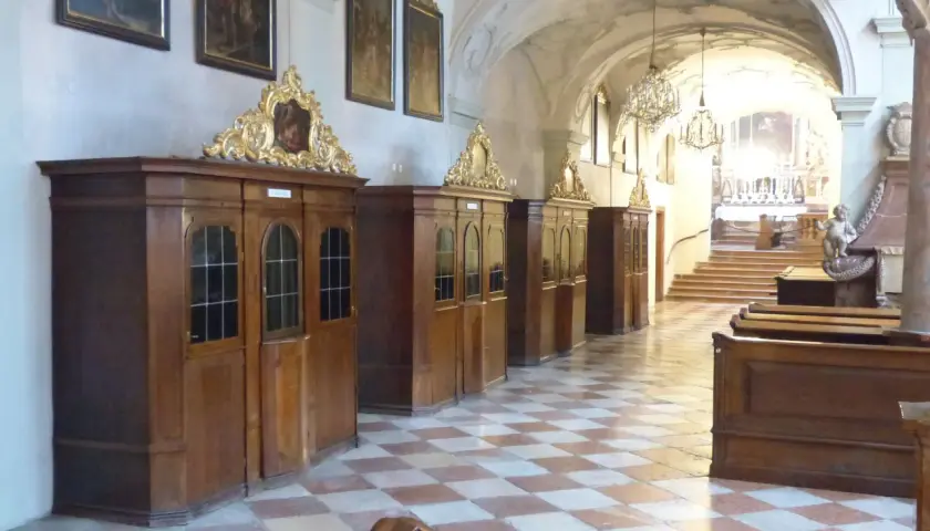 Ile spowiedzi przed ślubem? Kluczowe terminy i znaczenie duchowe