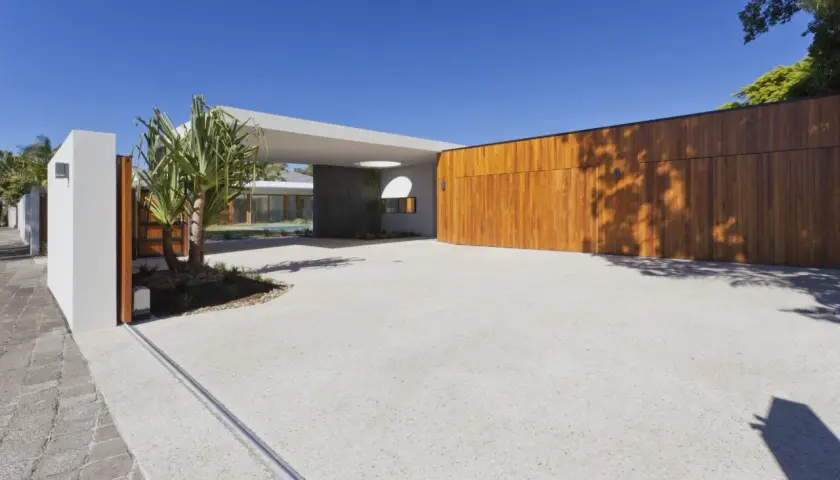 Tout savoir sur le sol en béton lissé : avantages et conseils d'installation