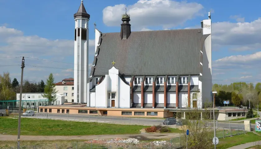 Sanktuarium Siekierki: historia, wydarzenia i duchowe znaczenie miejsca