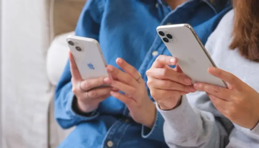 Jak przesłać zdjęcia z iPhone na iPhone przez Bluetooth bez problemów