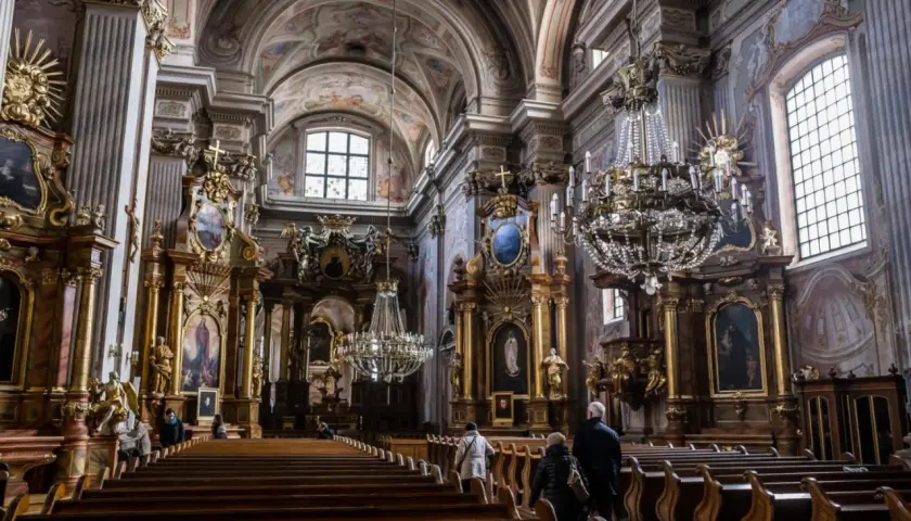 Ile kościołów jest w Warszawie? Zaskakująca liczba i ciekawostki