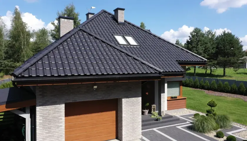 Dachówka ceramiczna – elegancja i trwałość, które przetrwają pokolenia
