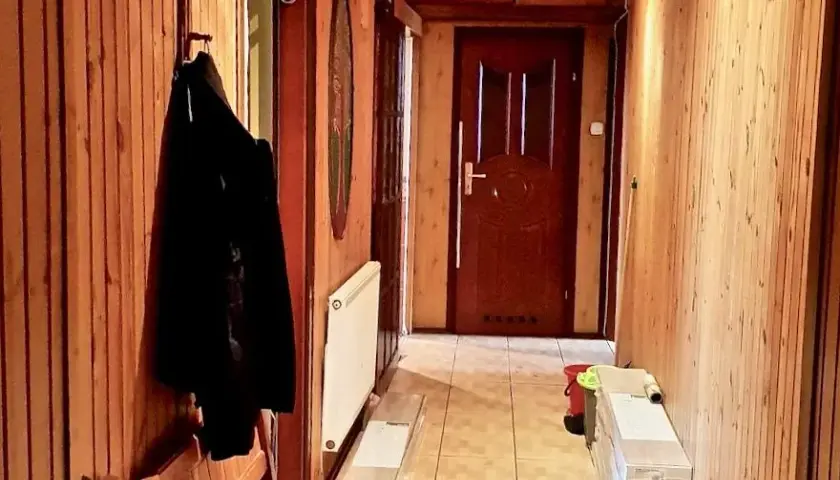 Jak zerwać boazerię bezpiecznie - 5 prostych kroków do czystej ściany