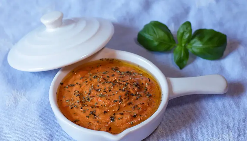 Pesto alla calabrese z czym podać, aby zachwycić gości