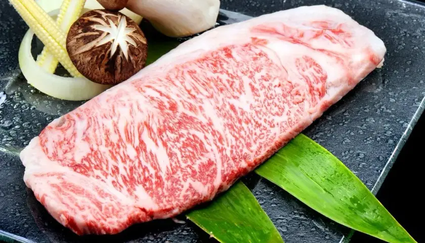 Japońska wołowina: Poznaj sekrety wyjątkowego mięsa Wagyu