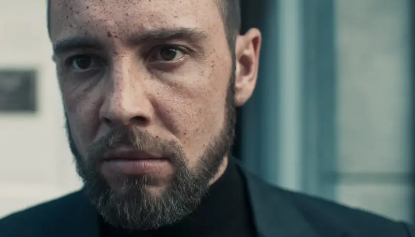 Recenzja filmu jak zostałem gangsterem – co warto wiedzieć przed seansem?