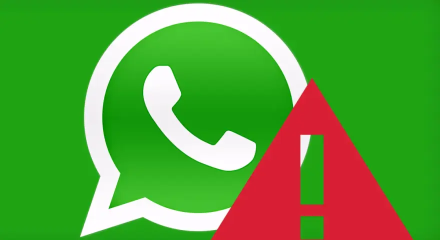 WhatsApp-Logo mit rotem Ausrufezeichen auf grünem Hintergrund.