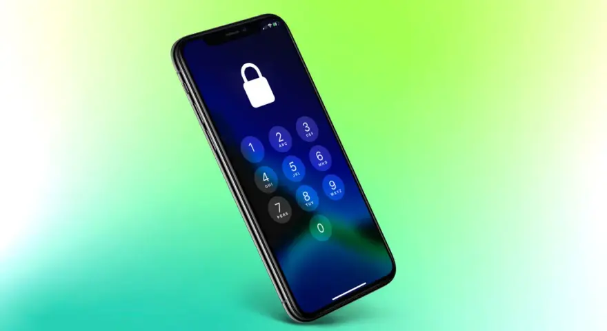 Zablokowany ekran telefonu z klawiaturą numeryczną. Chcesz odnaleźć swój telefon?