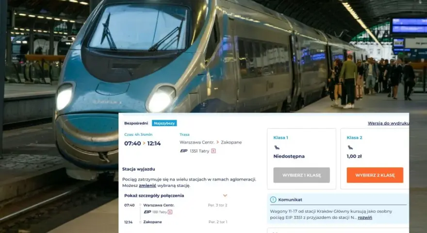 Nowoczesny pociąg na dworcu, obok ekran z ofertą biletów do Zakopanego.