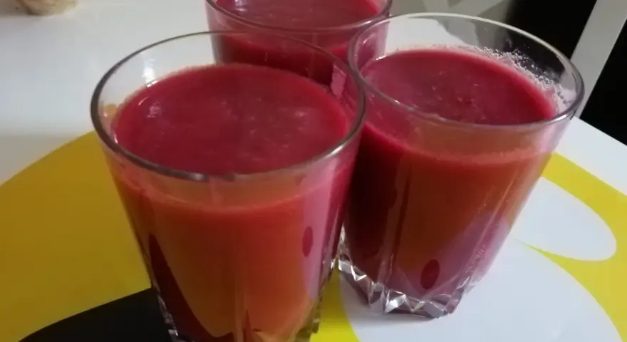 Koktajl z buraka, banana i jabłka – zdrowy przepis na wzmocnienie organizmu