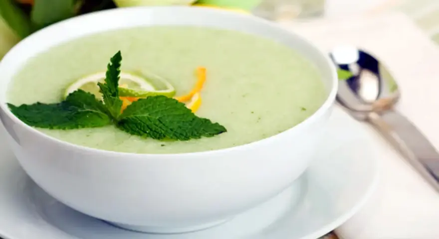Prepara la sopa de melón con yogur perfecta: trucos de chef