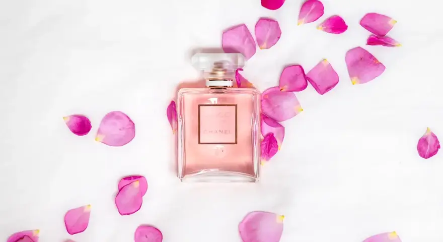 Perfumy z eMAG.pl: Oryginalne czy podróbki? Sprawdź, zanim kupisz.