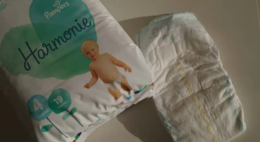 Pampers Harmonie czy Premium Care - co wybrać dla wrażliwej skóry?