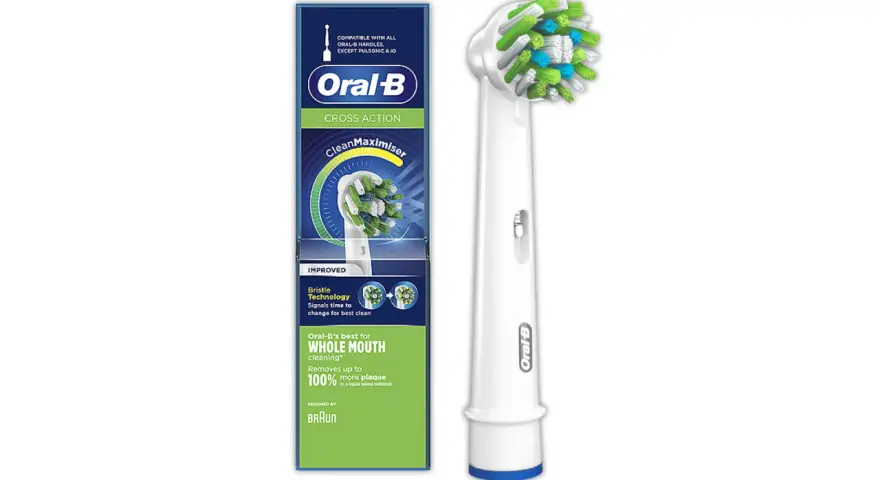 Końcówka Oral-B Cross Action z technologią CleanMaximiser. Czy do szczoteczki Oral-B pasują wszystkie końcówki? Ta jest kompatybilna z większością modeli.