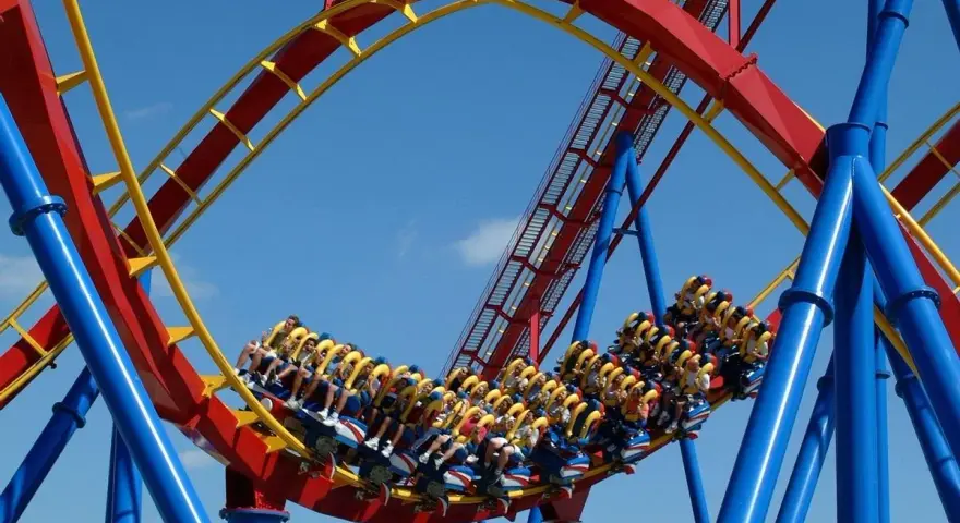 Los mejores parques de atracciones en España que no te puedes perder