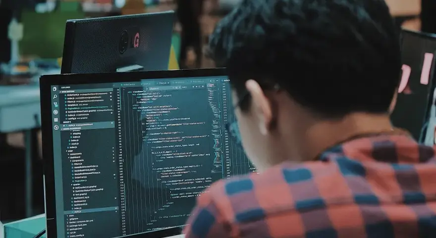 Jak zadać pytanie do sztucznej inteligencji, aby uzyskać lepsze odpowiedzi