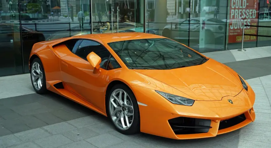 Ile kosztuje Lamborghini Huracan STO? Ceny i ukryte koszty personalizacji