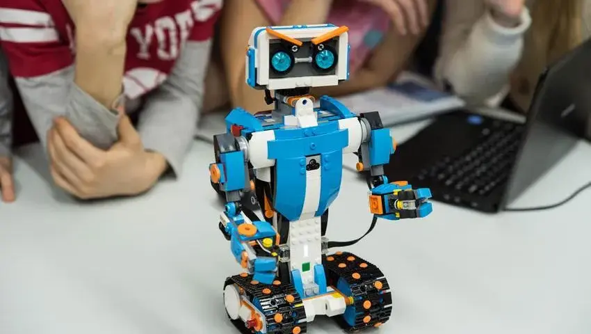 Robotyka dla dzieci: Jak wybrać idealny kurs? Poradnik dla rodziców