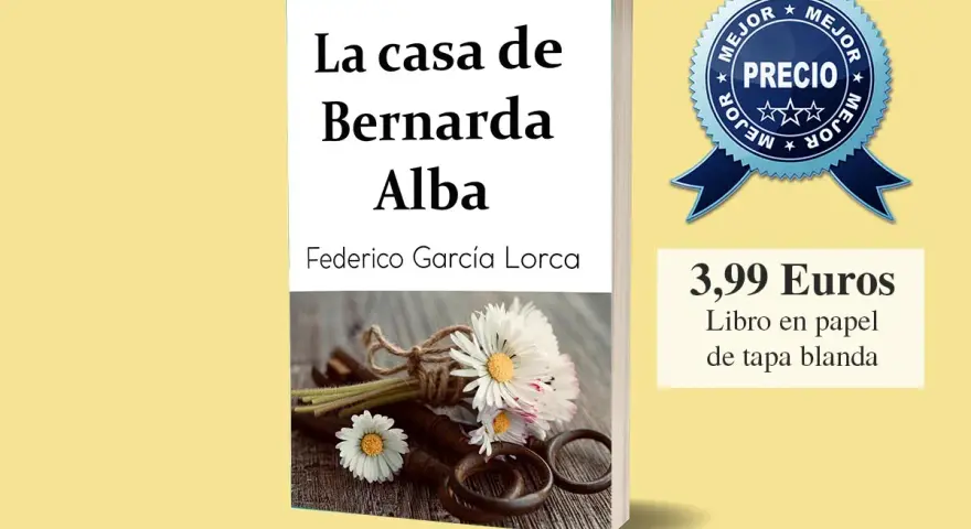 Libro "La casa de Bernarda Alba" de Federico García Lorca, con flores y llaves. Los personajes de esta obra maestra están listos para ser descubiertos.