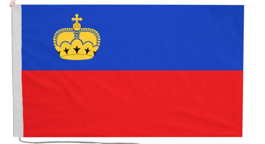 Flaga Liechtenstein: niebieski pas u góry, czerwony u dołu, a na górnym pasie złota korona.