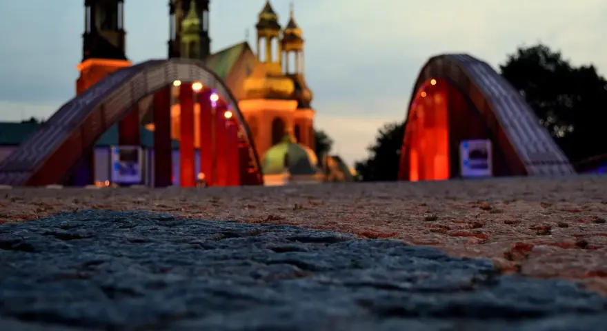 Najlepsze miejsca na randkę w Poznaniu, które zachwycą każdą parę