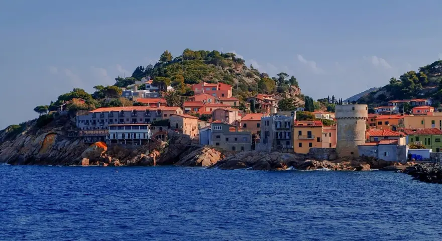 Alanya nad jakim morzem? Odkryj piękno Morza Śródziemnego