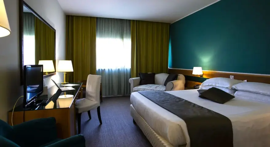 Hotel Oly Roma: Guida Completa EUR | Posizione & Servizi