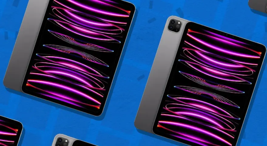 Mehrere graue iPads Pro mit lila Wellenmuster auf dem Bildschirm auf blauem Hintergrund.