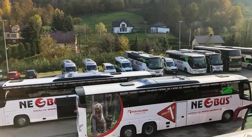 Neobus czy można kupić bilet u kierowcy? Sprawdź, jak to zrobić