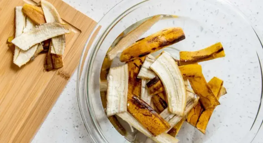 Jak zrobić nawóz z bananów i zadbać o zdrowe rośliny