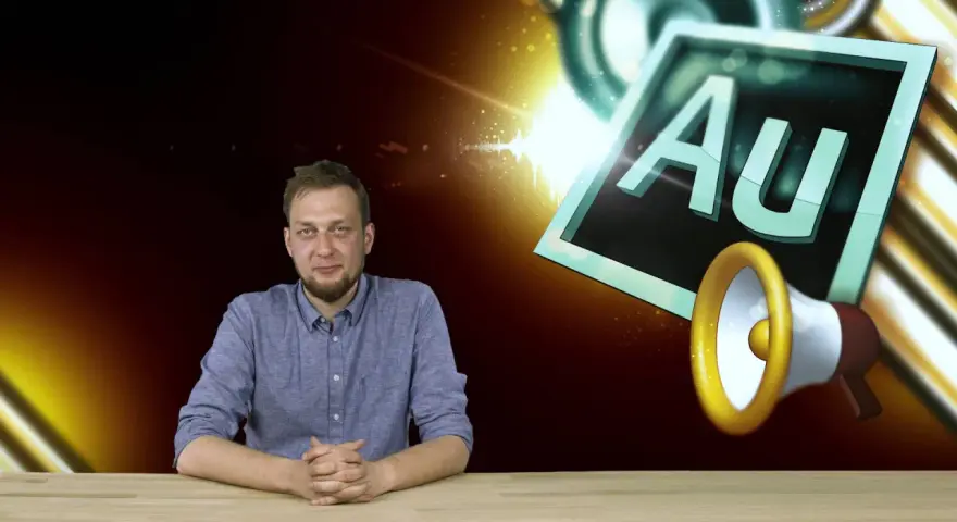 Mężczyzna siedzi przy biurku, obok logo Adobe Audition i megafonu.