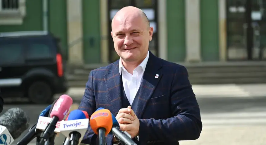 Kto jest prezydentem Szczecina? Poznaj tajemnice jego kadencji