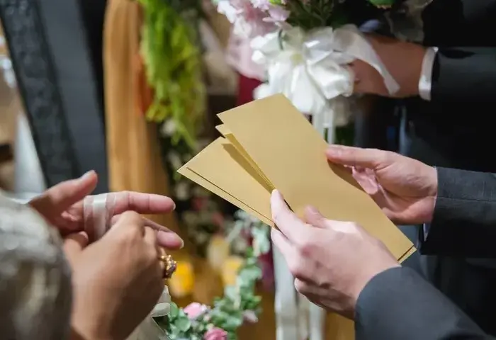Ile na ślub brata? Odpowiednia kwota na prezent, która zachwyci